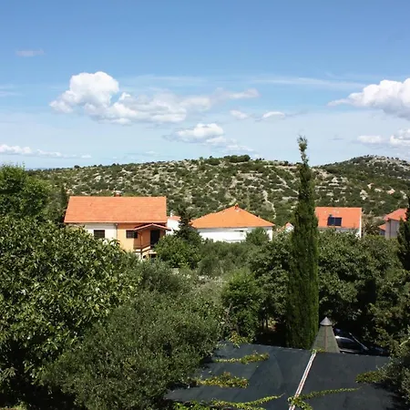 Apartamento With A Parking Space Murter - 5102 Betina (Sibenik-Knin)