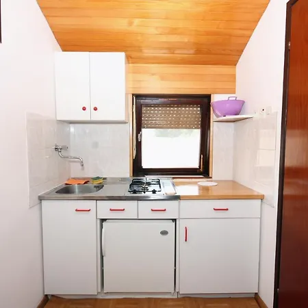 Apartamento With A Parking Space Murter - 5102 *