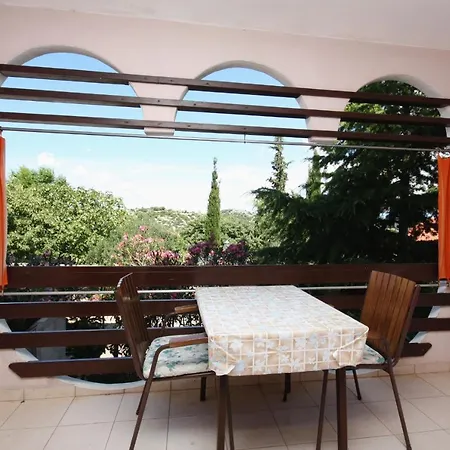 Apartamento With A Parking Space Murter - 5102 Betina (Sibenik-Knin)