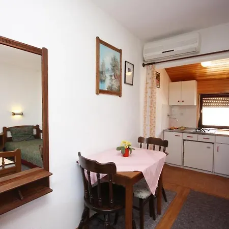 With A Parking Space Murter - 5102 Apartamento Betina (Sibenik-Knin)