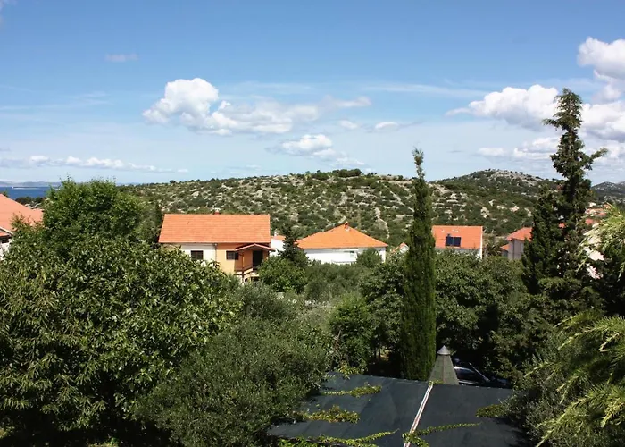 Apartment With A Parking Space Murter - 5102 Betina (Sibenik-Knin)