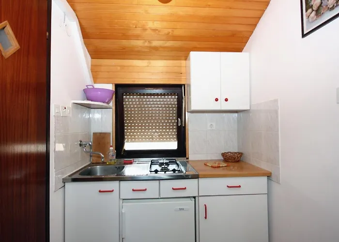 Appartement With A Parking Space Murter - 5102 *