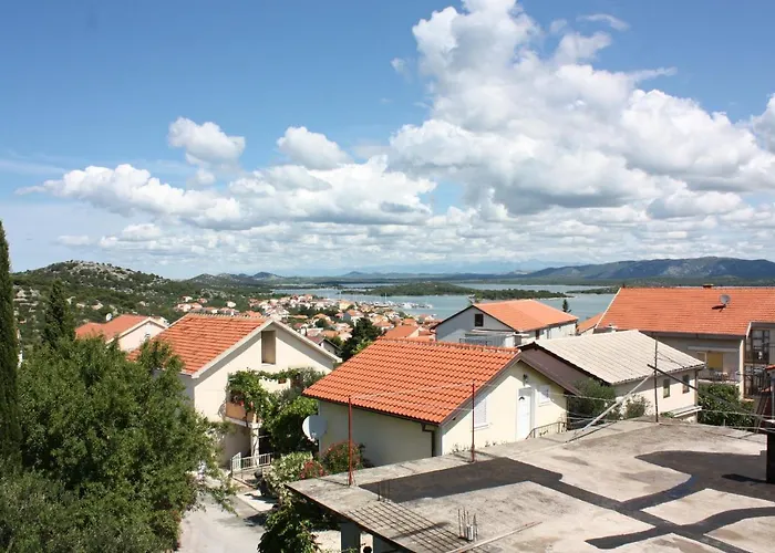 With A Parking Space Murter - 5102